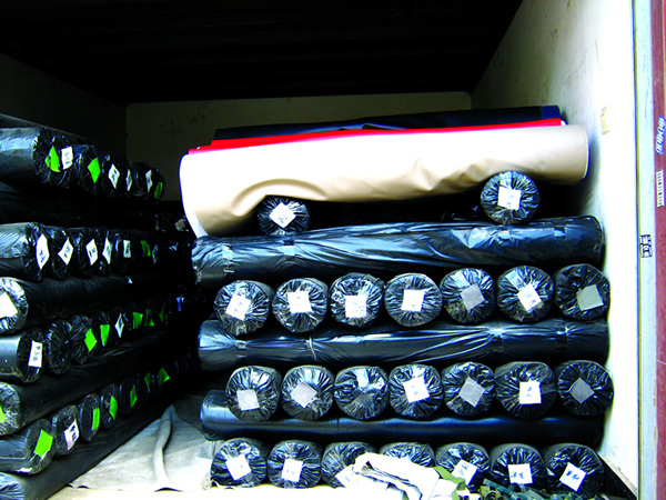 人造革倉(cāng)庫(kù)成品一